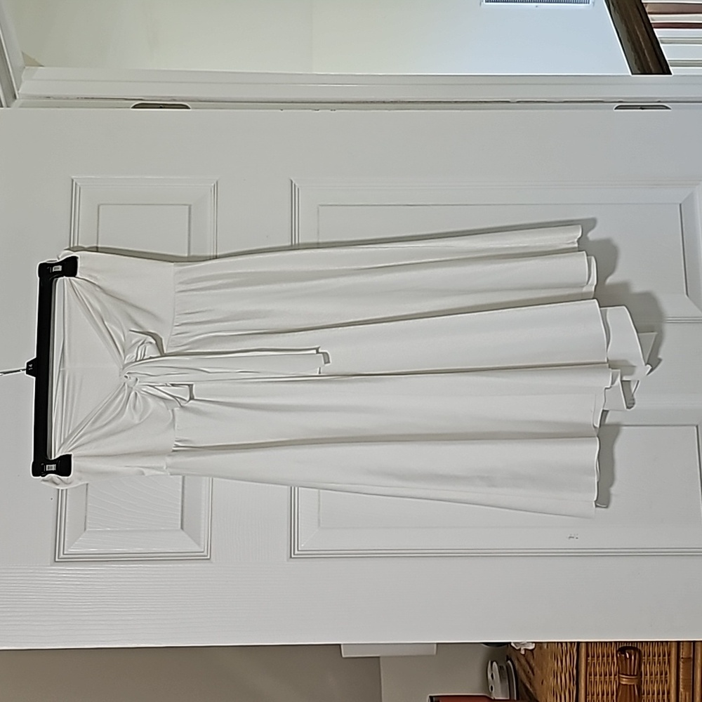 Venus White strapless dress M/L